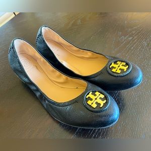 Tory Burch Flats, Black Leather, Women’s US 9. Excellent condition. Worn indoors